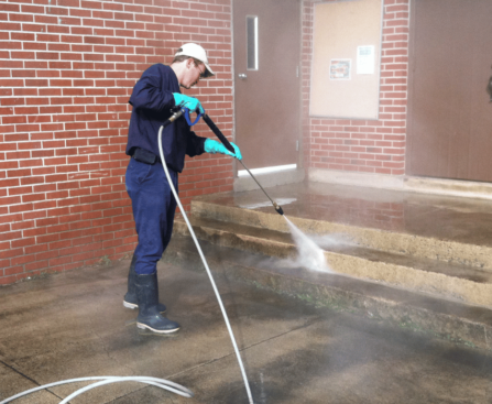 The Ultimate Guide to Finding the Best Time for Pressure Washing Your House!