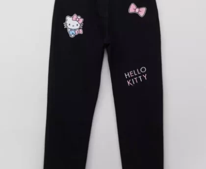Hello Kitty Mania Why Hello Kitty Pajamas Are Taking Over Bedrooms Everywhere