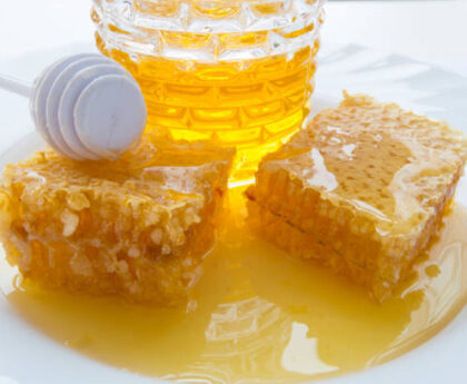 How is Honey Derived? What are the Benefits of Using Honey Products?